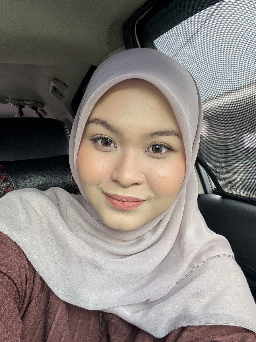 sweetiepieeee_'s tweet photo. Only accept apology in cash!! HAHAHAH selamat hari raya 🤍 https://t.co/YbeIQQsHts