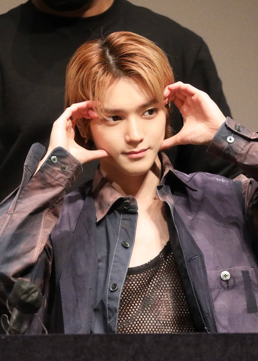 230209 뮤플 팬싸

🫠

#AprilFoolsDay #만우절
#TAEYONG #태용 #テヨン
#NCT #NCT127
