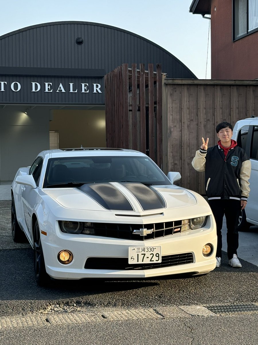 john_socks's tweet photo. 5代目カマロ SS RS 前期型を購入しました！
映画トランスフォーマーのあのカマロ！😻
漢のV8！6速マニュアル！
やたらと分厚いボディでとても運転しづらいけど、安全第一で大切に乗っていきたいです😌 https://t.co/S8M7dDxX1e