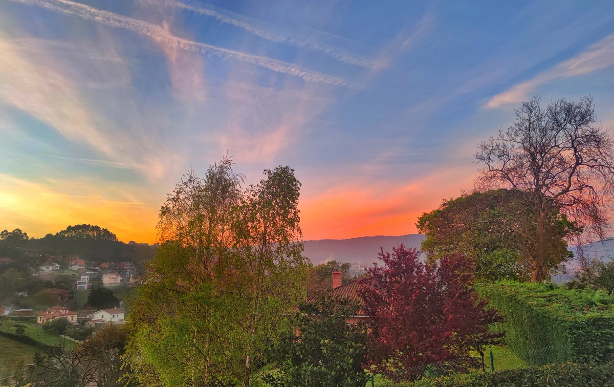 Joaquin Caamaño (@j_caamano) on Twitter photo 7,45h. y comenzando amanecer por los cielos de Somió con una temperatura de 6°c.
#Gijón
<a href="/AEMET_Asturias/">AEMET_Asturias</a>
<a href="/eltiempotpa/">El tiempo TPA</a>
<a href="/ElTiempoA3/">El Tiempo de Antena 3</a> 7,45h. y comenzando amanecer por los cielos de Somió con una temperatura de 6°c.
#Gijón
<a href="/AEMET_Asturias/">AEMET_Asturias</a>
<a href="/eltiempotpa/">El tiempo TPA</a>
<a href="/ElTiempoA3/">El Tiempo de Antena 3</a>