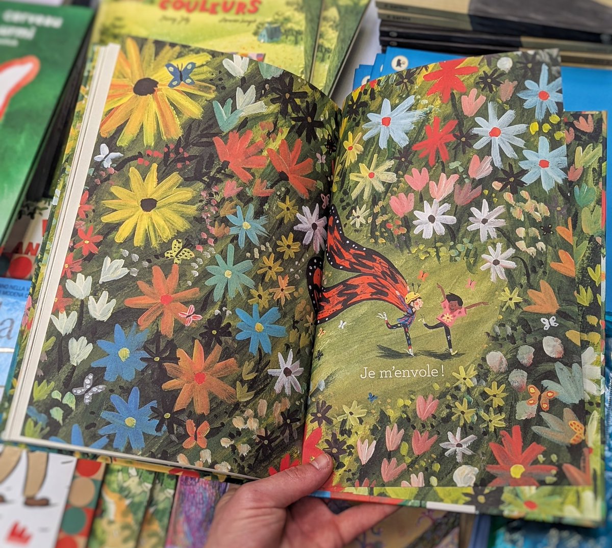 Day 1 - #BCBF25
- Met Mr Pigeon
- Ate fresh pasta and gelato
- Learnt all about SIT (systematic inventive thinking) during a talk by Jeff Kinney
- Marvelled over some of the most inspiring and innovative picture books