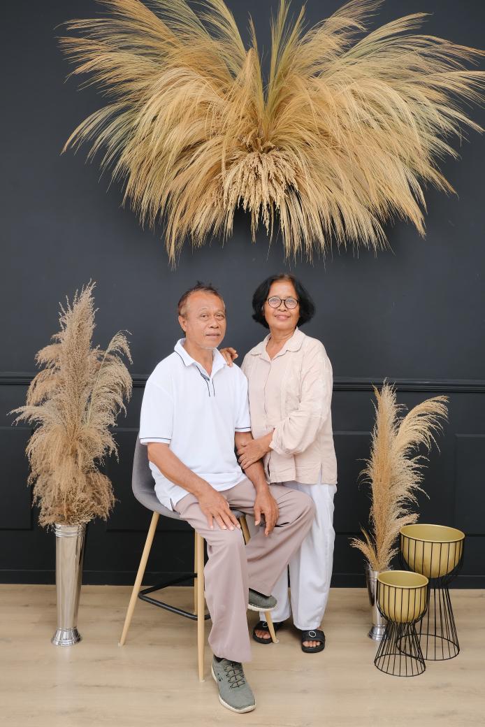 EridhaniSatya's tweet photo. Bahagia dilahirkan oleh Papah R. Bambang Indra Waskita dan Mamah Rukiyah semoga sehat dan panjang umur Amin https://t.co/bs4iaknyqt