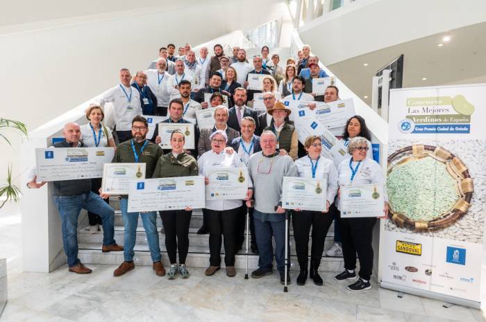 La Botica y El Llar de la Catedral triunfan en el concurso de verdinas en Oviedo

El certamen premió los mejores platos de verdinas en categorías de mar y tierra, con más de 80 restaurantes participantes.
vinetur.com/2025033186169/…