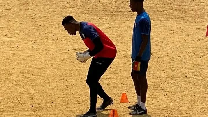 TheCameroonianZ's tweet image. Idris Carlos Kameni a officiellement ouvert #ICK, son académie de formation des gardiens de but.

📍Douala #Cameroon 🇨🇲

©️ : @lajwelteam