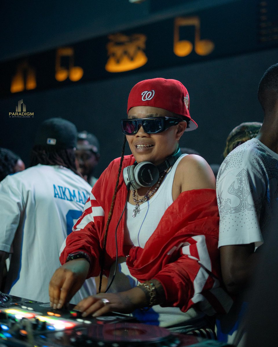Paradigmkla's tweet image. A time was had with DJ Brianne 🇷🇼 last Epic Friday 💃🏾 . Thank you for an awesome performance, till next time ! 

#ParadigmEpicfriday #djbrianne_rw