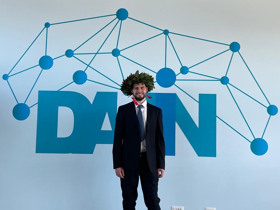 Yesterday, I completed my PhD!
I started as a physicist. Now (hopefully), I’m a data scientist. Research has left me with more questions than answers, but that’s what makes it exciting.
Grateful to my supervisor, colleagues, friends, and everyone who made this journey incredible!