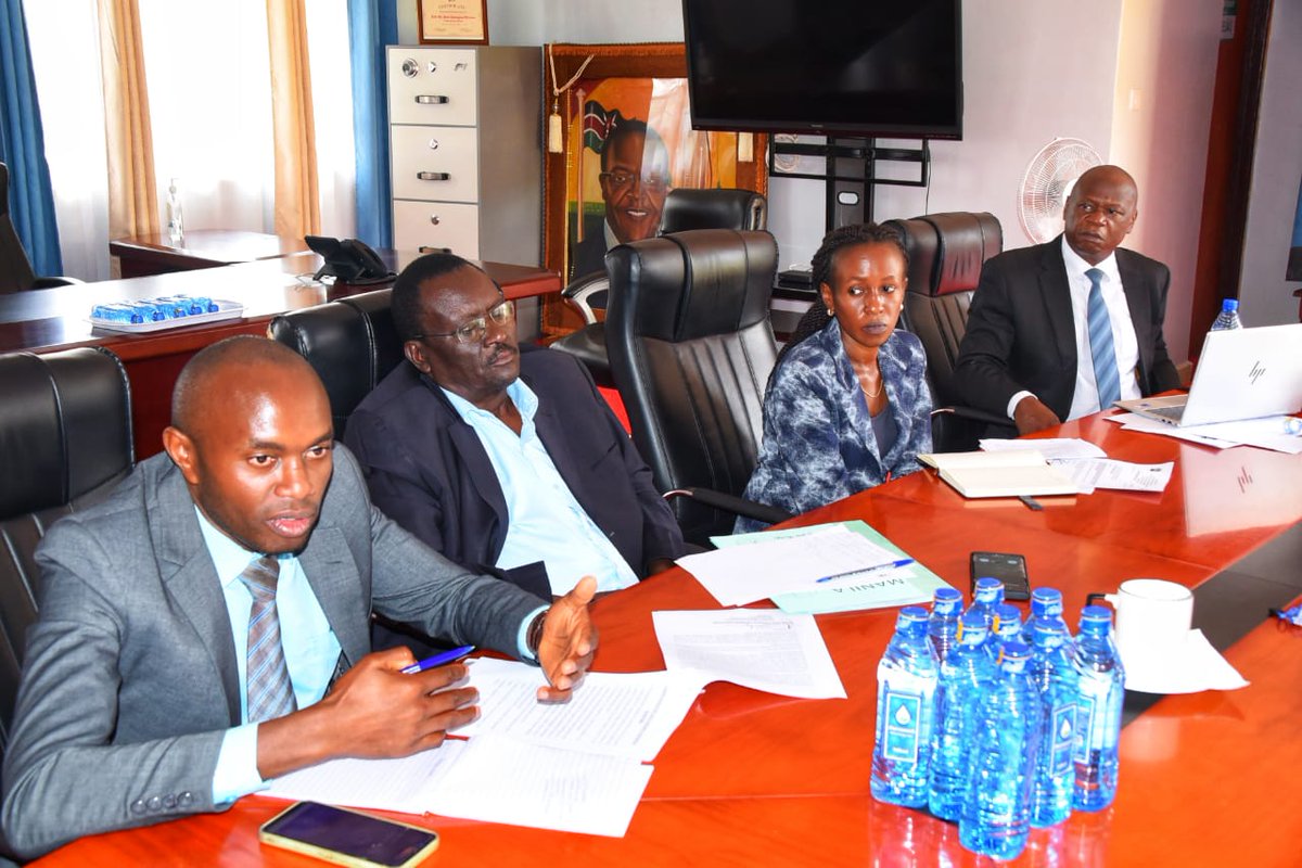 cohesion_values's tweet photo. Great engagement with Ag. County Secretary, CECM Public Service, Chair &amp; CEO CPSB, and COs of the County Government of Busia.@040County https://t.co/PD9JpP03fT