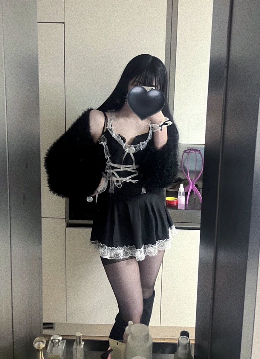 이 계정 좋아요,리트윗하구 디엠하면 
맛보기 플레이 영상 보내준다

#펨돔 #멜섭 #시디 #cd #sissy #트젠