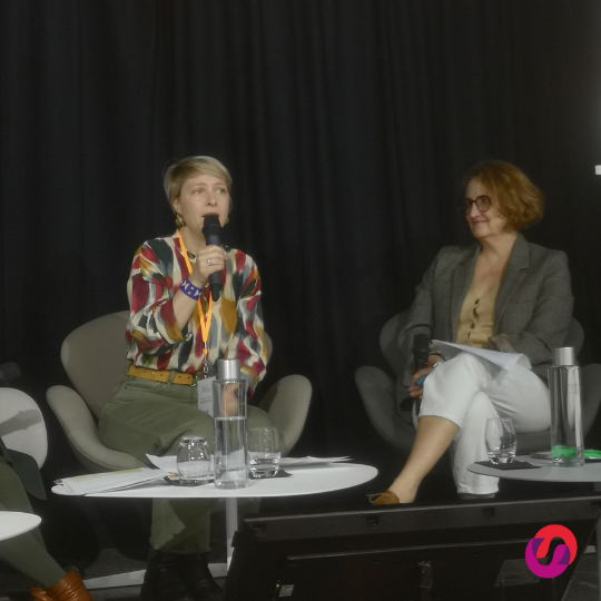 AesioMutuelle's tweet photo. [Conférence] 🎙
Pour garantir la meilleure expérience client, quel mode de gestion ?
@Amelie_Anasta participait à #NextInsurance 2025 pour parler externalisation et gestion interne de la #RelationClient. Merci à @argusassurance pour l'invitation ! 🤝
#LesCoulissesdAÉSIO https://t.co/DlcNRF25WU