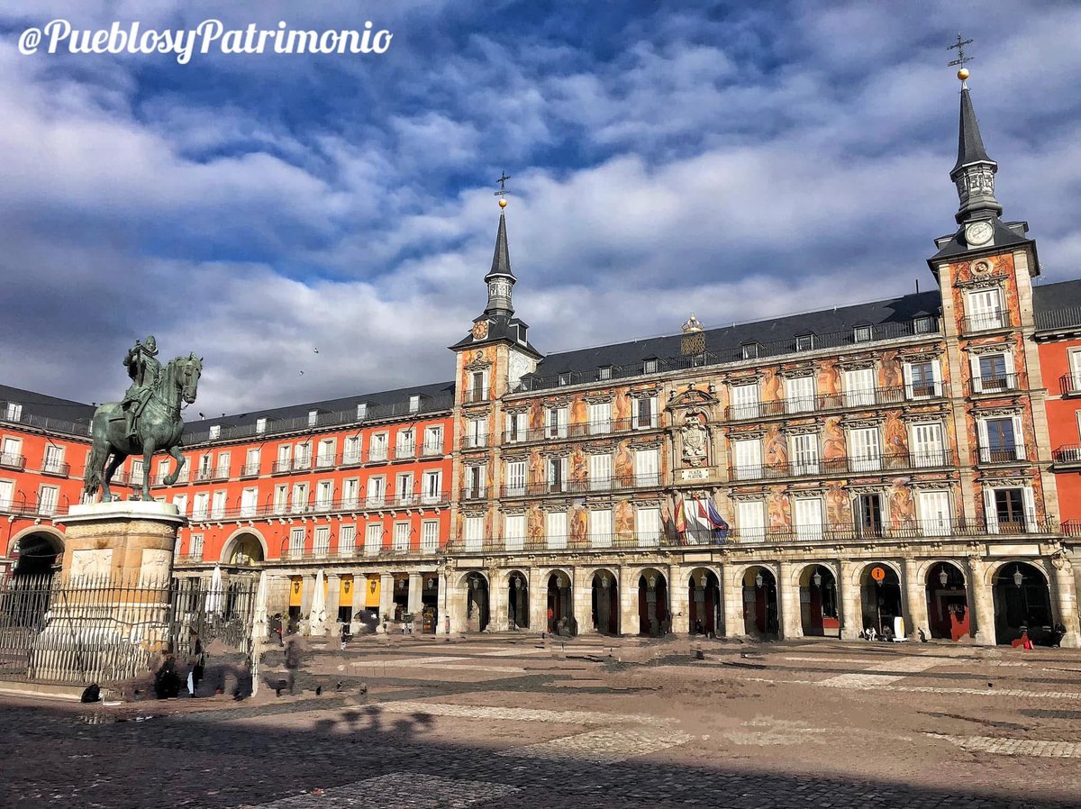 PyPatrimonio's tweet photo. La Villa de Madrid, la capital de España 🇪🇸 

➡️ Calles y Plazas - https://t.co/b07YkNPPJx

➡️ Museos- https://t.co/FW6fzNLVWu

➡️ Iglesias- https://t.co/T01PrG1UHF

#Madrid #CapitalEspañola #Cultura #Historia #España https://t.co/WMgJp1JNva