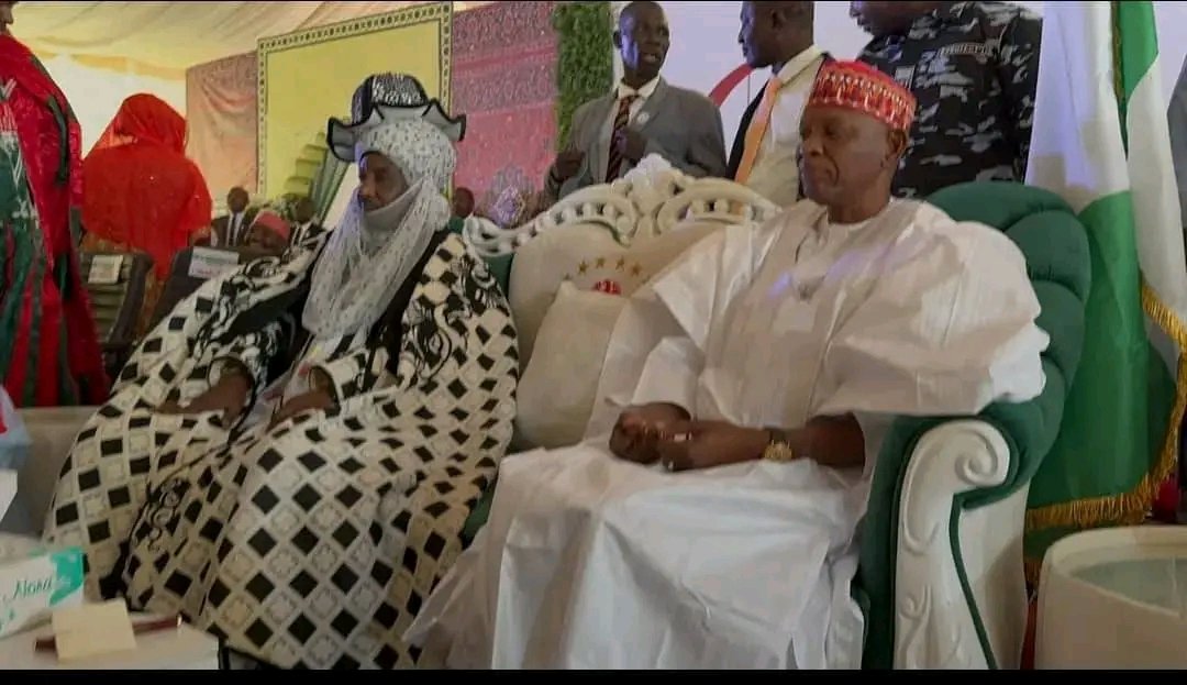 MasterOriented's tweet photo. One of the Duties of the Hausa Hunters Massacred in Edo State

During Sallah celebrations (Durbar) in every Hausa kingdom, hunters gather in their hundreds and thousands, carrying their hunting guns and other tools to parade before the King and district heads. https://t.co/uNUrLCAIq5