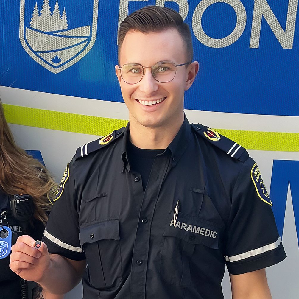 There's Frontenac Paramedic Jakob with a new Cardiac Arrest Save pin. Pins are awarded to paramedics who treat a patient for cardiac arrest who in turn goes on to recover well enough to be discharged from hospital. It’s a great day to save a life! Well done, Jakob!