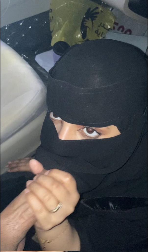 كل عام وزوجتك بالف خير