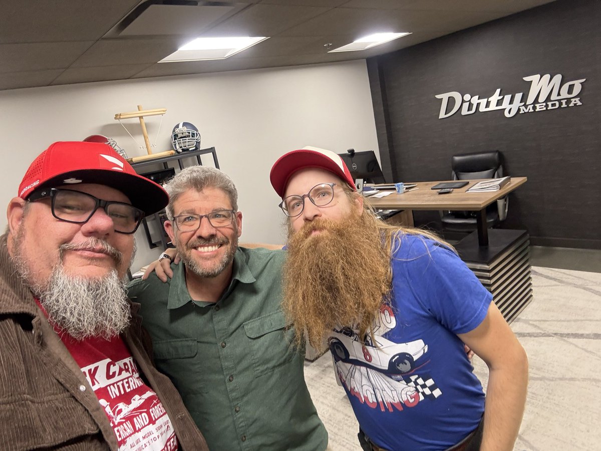 Matthew Dillner (@matthewdillner) on Twitter photo What rumors could we start with this photo? 🤔
<a href="/DirtyMoMedia/">Dirty Mo Media</a> | <a href="/MikeDavis88/">Mike Davis</a> | <a href="/BobbyMarkos/">Bobby Markos</a> What rumors could we start with this photo? 🤔
<a href="/DirtyMoMedia/">Dirty Mo Media</a> | <a href="/MikeDavis88/">Mike Davis</a> | <a href="/BobbyMarkos/">Bobby Markos</a>