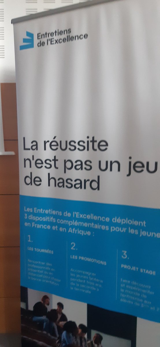 🌟<a href="/Fondation_EDF/">Fondation groupe EDF</a> était présente aux Tournées de l'Excellence à Nancy, organisées par l’association Les Entretiens de l’Excellence ! 80 jeunes ont découvert des métiers inspirants grâce à 35 professionnels bénévoles. Fier de soutenir l'éducation et l'égalité des chances. 😊