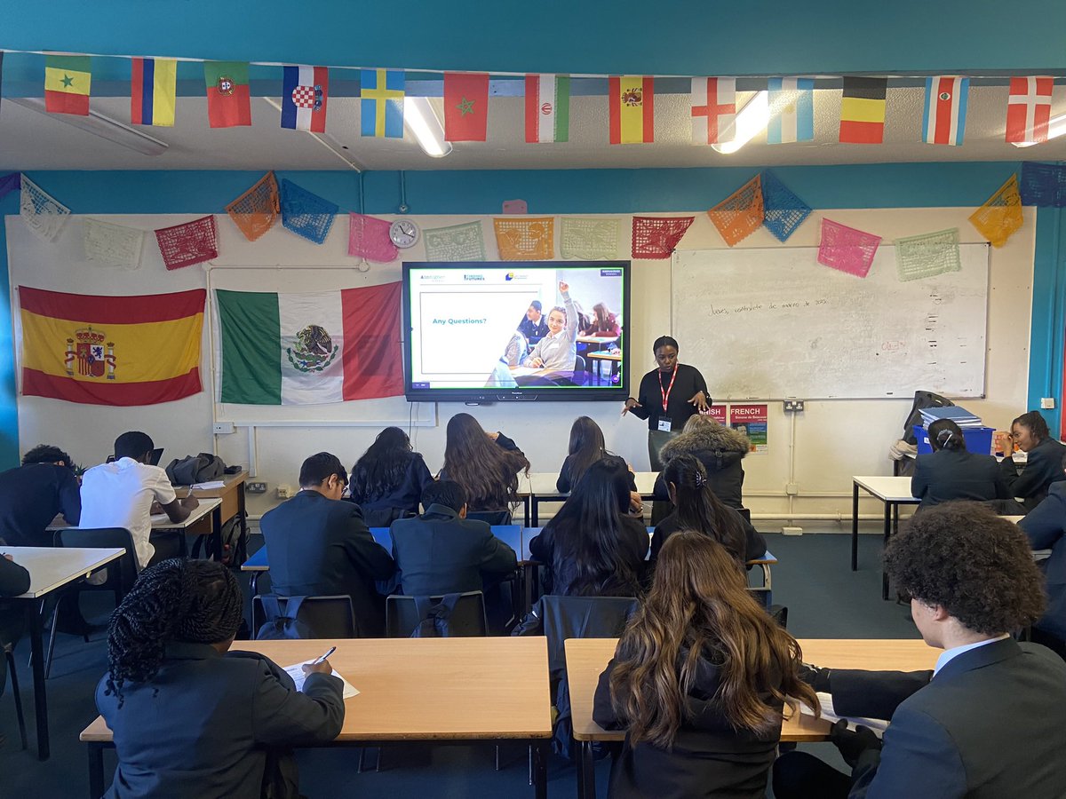 AimHigherLSouth's tweet image. We had a fantastic time with Year 10 @SpringwestA last week on Character Day! We discussed potential future pathways including university, degree apprenticeships & apprenticeships & were so impressed by the students engagement & intelligent questions. #HigherEducation