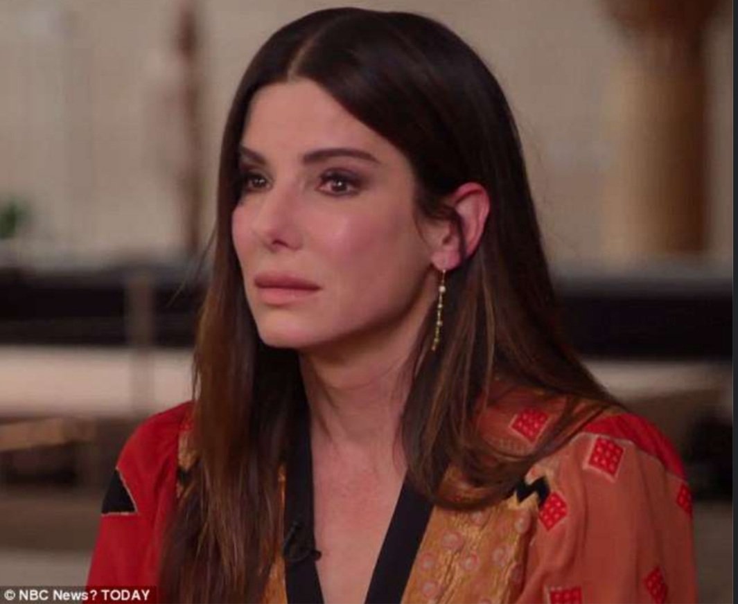 sapphirewomxn's tweet image. Asher no es divertido... tengo ansiedad.