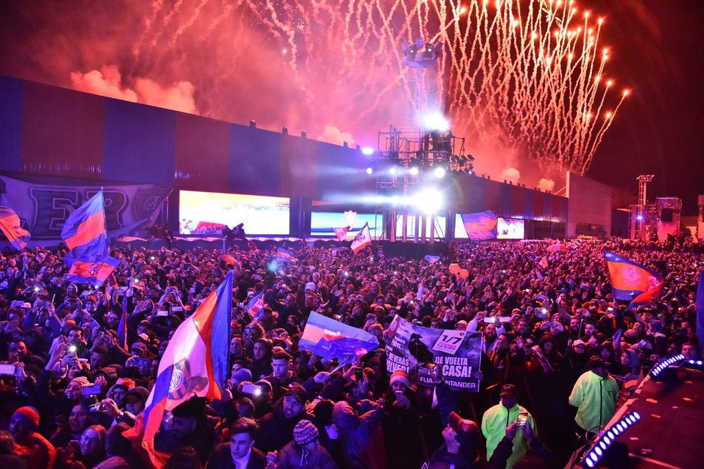 ActitudSL's tweet image. Como cada 1 de abril, celebramos el amor más incondicional que existe. 
El amor por el club más hermoso de todos.
Ese que desde chicos nos enseñaron a quererlo y cuidarlo para siempre.
¡Felices 117 años, #SanLorenzo querido! 💙❤️