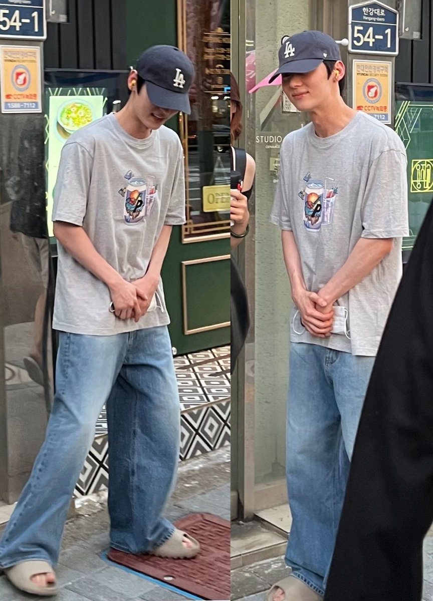 옛날옛날 길가다 만났던 황민현님
🩵

#AprilFoolsDay #만우절 #황민현