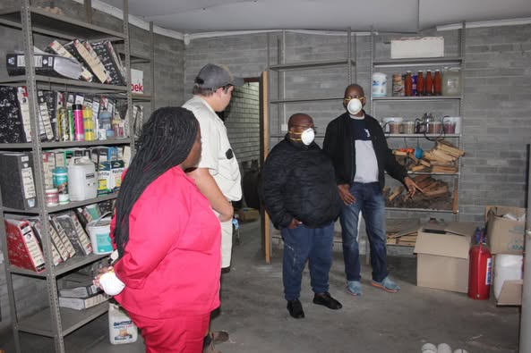 _cosatu's tweet photo. #COSATU whole-heartedly supports the Department of Employment and Labour (DEL)’s compliance inspections of working and living condition on farms, and the arrests effected as a result. @deptoflabour @ewnupdates @ILOAfrica @ilo_pretoria #LabourInspection @ILOACTRAV @CCMA_SA https://t.co/RhojJNLkMV