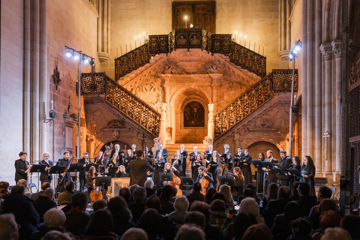 Ciclo #Lamusicadormida 
1º Concierto “El silencio iluminado”
<a href="/BaroquBurgos/">BurgosBaroquEnsemble</a> 
<a href="/danserye/">Ensemble La Danserye</a> 
#Grupovocalcoda

Dir.: <a href="/javierUillan/">Javier U. Illán</a> 

#FundacionConsuladodelMar
<a href="/fundcajaruralbu/">Fundación Caja Rural Burgos</a> 
<a href="/archiburgos/">Archidiócesis de Burgos</a> 
<a href="/Burgos2031/">Burgos 2031 Capital Europea de la Cultura</a>