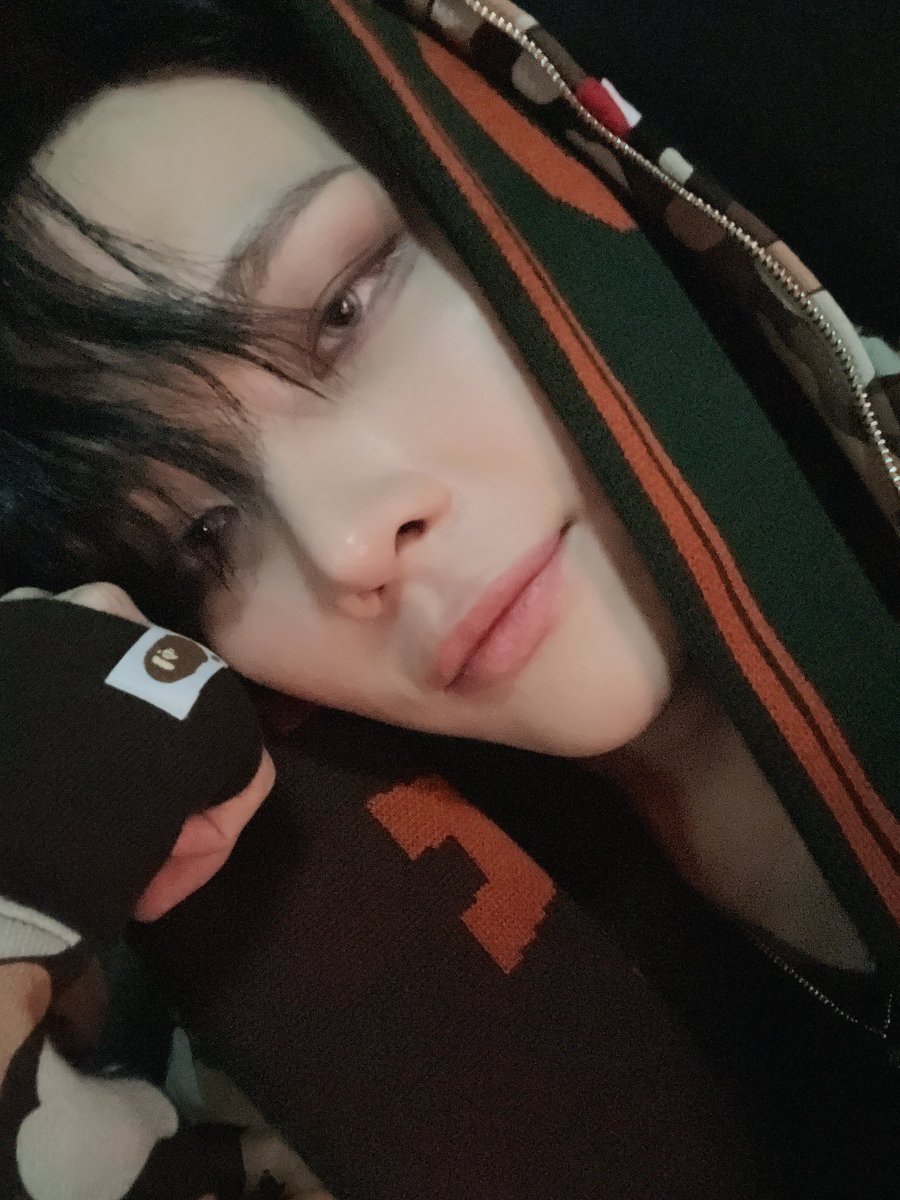 79tlqkf97's tweet image. 새삼 이름이랑 생김새가 ㅁㅊ새키님처럼 착붙이라 애니매걸마냥 털썩,     주저앉음