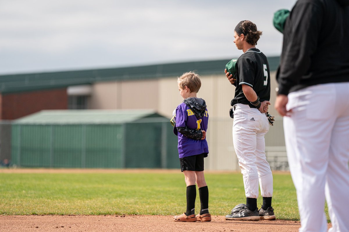 NWBearcatBSB's tweet photo. Thank you, Mound City Little League, for spending the day with us on Saturday!⚾💚 Keep chasing your dreams! #ThankYou #LittleLeagueDay #OABAAB https://t.co/ob3wqkyV49