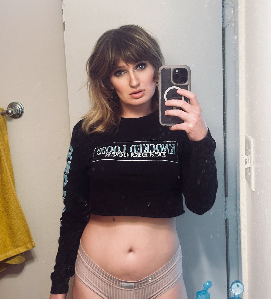 𝔭𝔥𝔬𝔢𝔟𝔢 🥀 tweet media