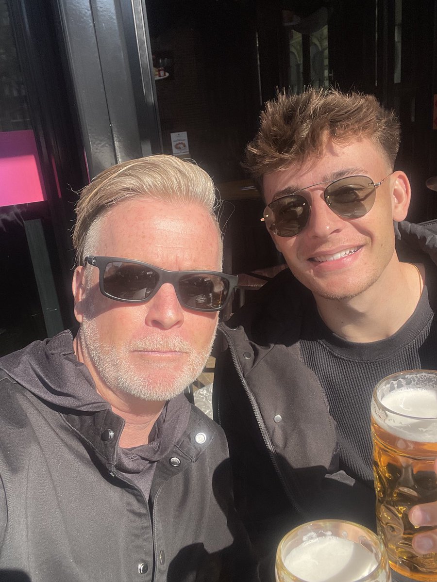 Larry Sunderland tweet media