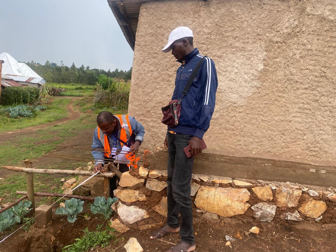 BmbcBi's tweet image. Uno mukiriya ati:"Nta bandi bintunganiriza #umugambi wanje wo #kwubaka atari @BmbcBi .

Wipfuza kuvugana natwe twandikire kuri whatsaap :79500227 canke uduhamagare bisanzwe kuriyo numéro nyene.

Iyo mwubatse, mwubake neza na #BMBC.