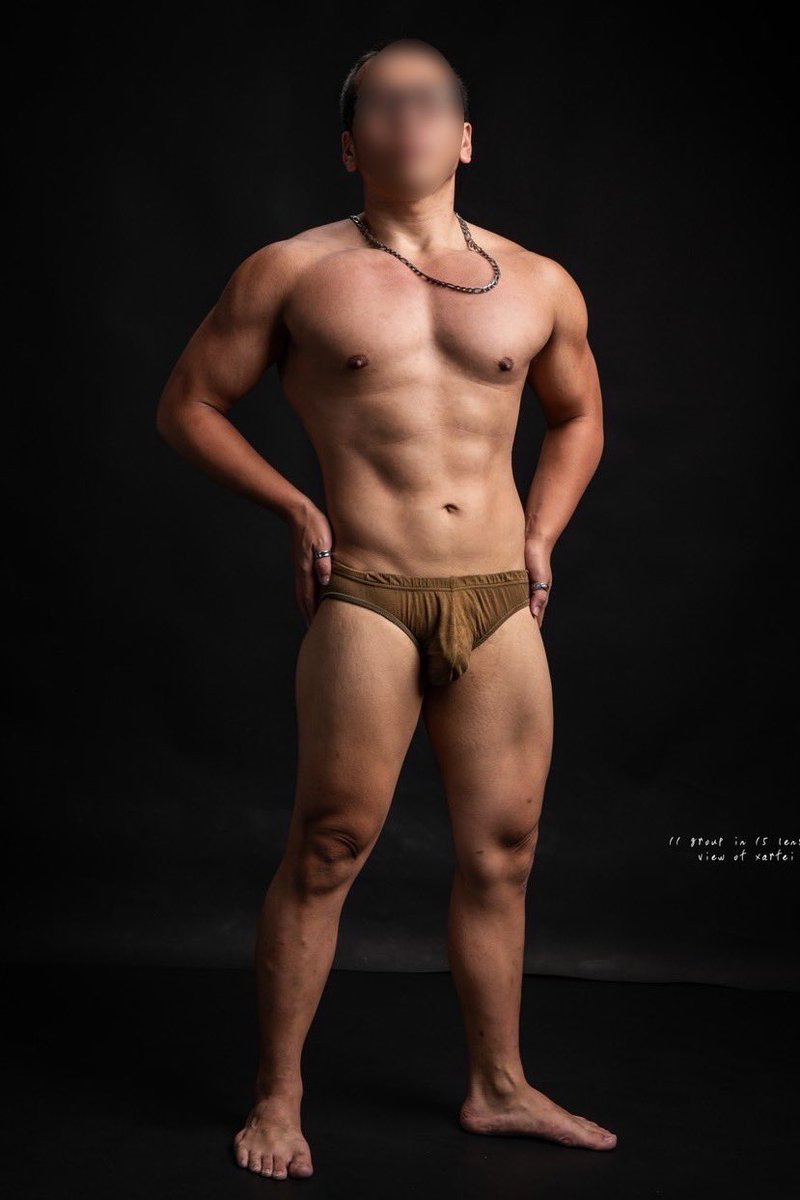 新人上線 晴師傅
厚實上胸,粗壯大腿,手臂線條明顯,理工男的外型,力道扎實有力。