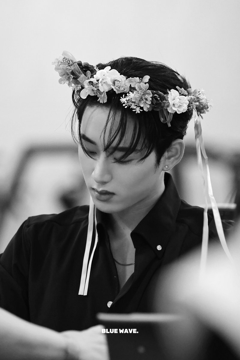 BLUE WAVE.🌊(REST) tweet media