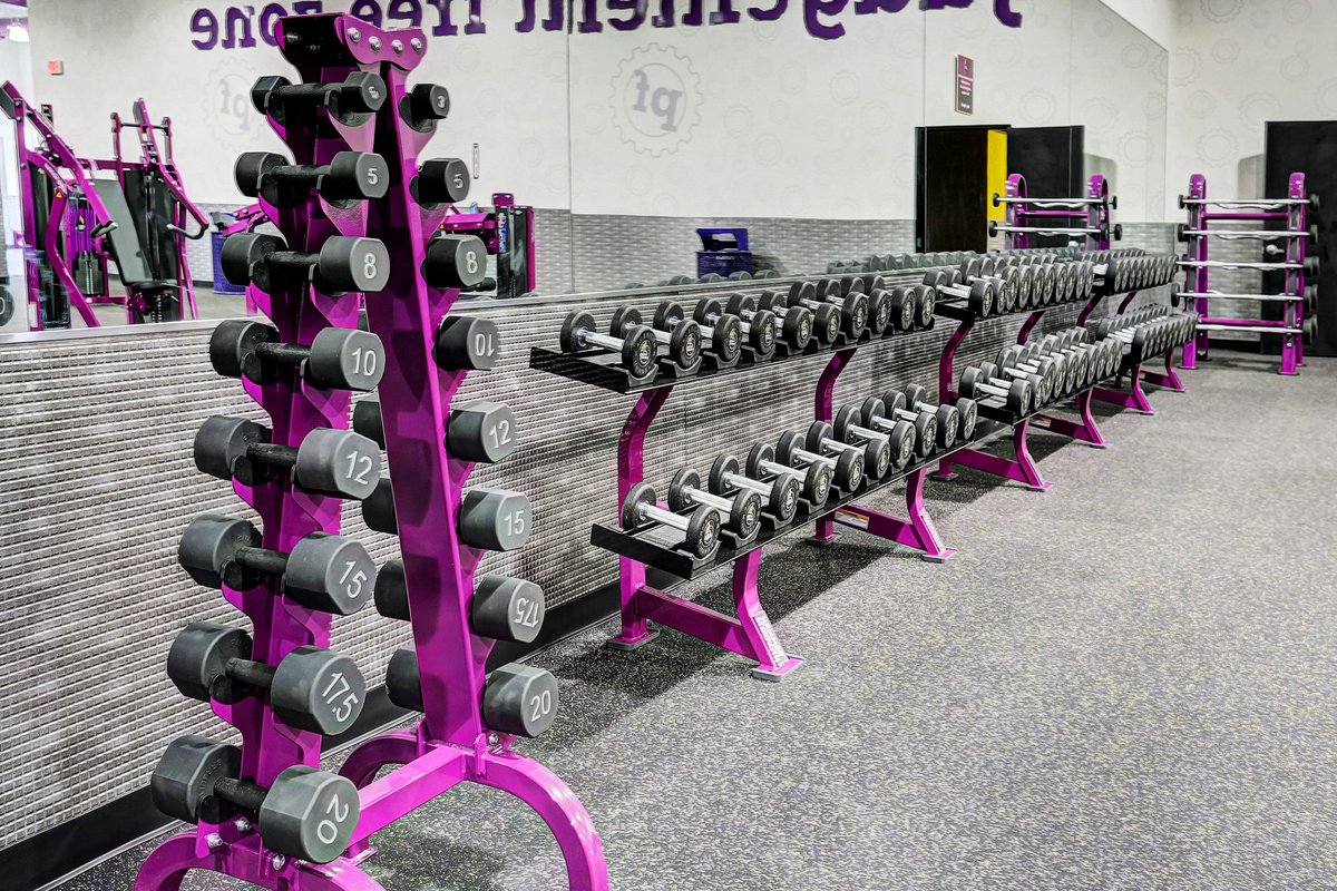 BOT10ART's tweet photo. RERACK YOUR WEIGHTS, and wipe down equipment you dumbbells! #PlanetFitness #gym #edicate https://t.co/cYcD4waQME