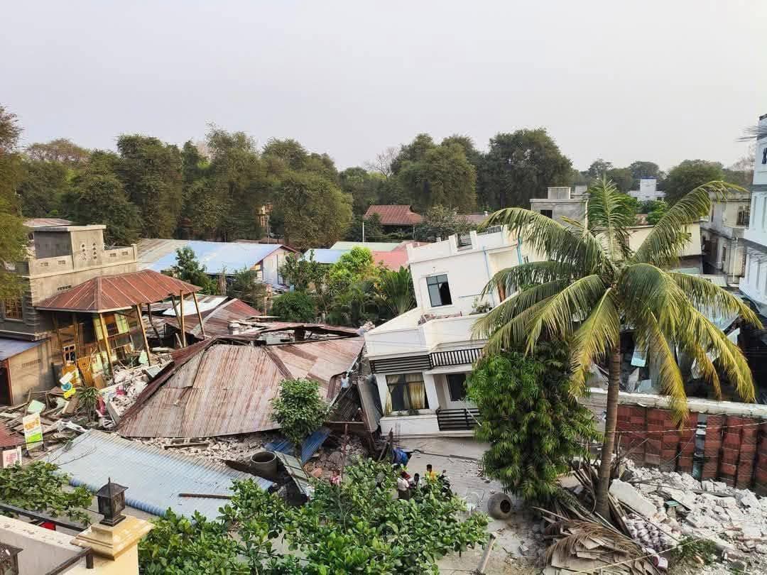 Small cities in central Myanmar like Innwa and Pyawbwe urgently need aid. Residents lack food and water. Rescue efforts must be intensified. Dead bodies remain uncollected across cities. We call for more support from int'l community.

EMERGENCY AID FOR MYANMAR
#HelpMyanmarQuake