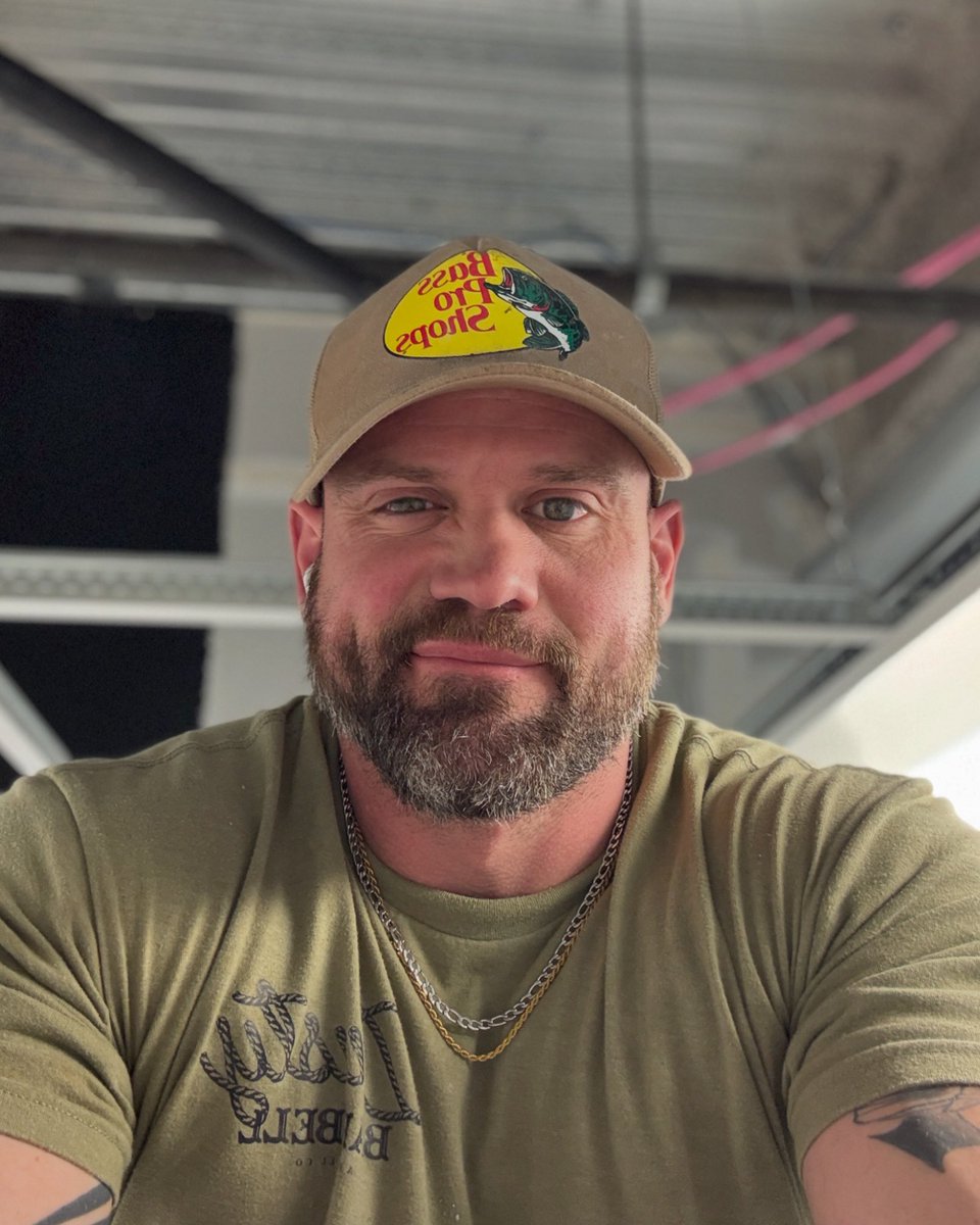 Dadbodz520's tweet photo. https://t.co/Kp8Z5bvGV2