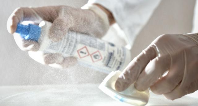 Viele Desinfektionsmittel versagen gegen das Hepatitis-A-Virus: Bochum – Das Hepatitis-A-Virus (HAV) ist einer der Hauptverursacher viraler Hepatitiden. Wichtig ist, Oberflächen effektiv zu desinfizieren, um Ansteckungen zu vermeiden. Das ist… dlvr.it/TJtQp1