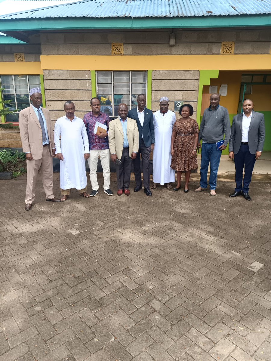 cohesion_values's tweet photo. Strengthening governance through shared values.A consultative forum in @isioloCounty011  focused on mainstreaming &amp; reporting National Values &amp; Principles of Governance. County leaders, including CECMs, Chief Officers,&amp; Directors,united for better integration at the county level. https://t.co/RHV15pTIou