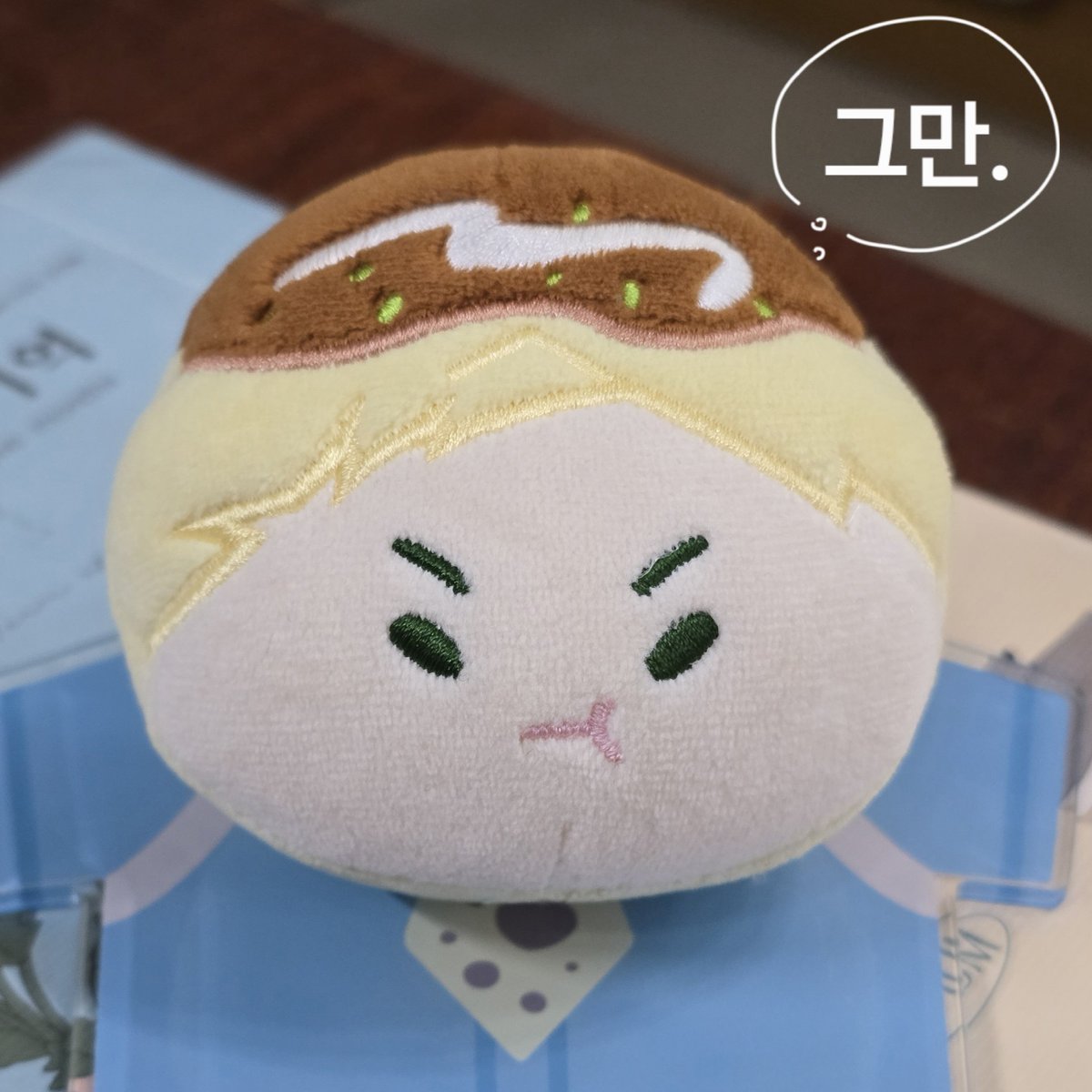 2025_NANAMI_HBD's tweet photo. 안녕하세요😊 2025 나나미 생일잔치입니다. 
날씨가 많이 변덕스럽고 마음 졸이는 일이 많았습니다. 여러분 건강은 괜찮으신가요? 

💛요새 먼저 꾸어진 형아 타코밍은 동생 타코밍들을 기다리며 저에게 주물럭거려지고 있습니다. 간혹 손에 찌부되고 머리에 띠도 두르면서요.(그만.)
타코밍 형제들은 헤이프 빌리지(@hape_village)에서 꾸워주시고 있습니다!

💛4월 중, 해시태그와 음료이름 공모가 진행될 예정입니다!

💛2025 나나미 생인잔치까지 남은 시간,  95일.
잘 부탁드립니다!