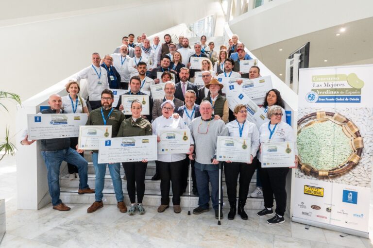 Ayer se celebró la final del campeonato “Las mejores Verdinas de España, Gran Premio Ciudad de Oviedo" y los establecimientos asturianos demostraron un altísimo nivel y técnica en la cocina. 🍽️