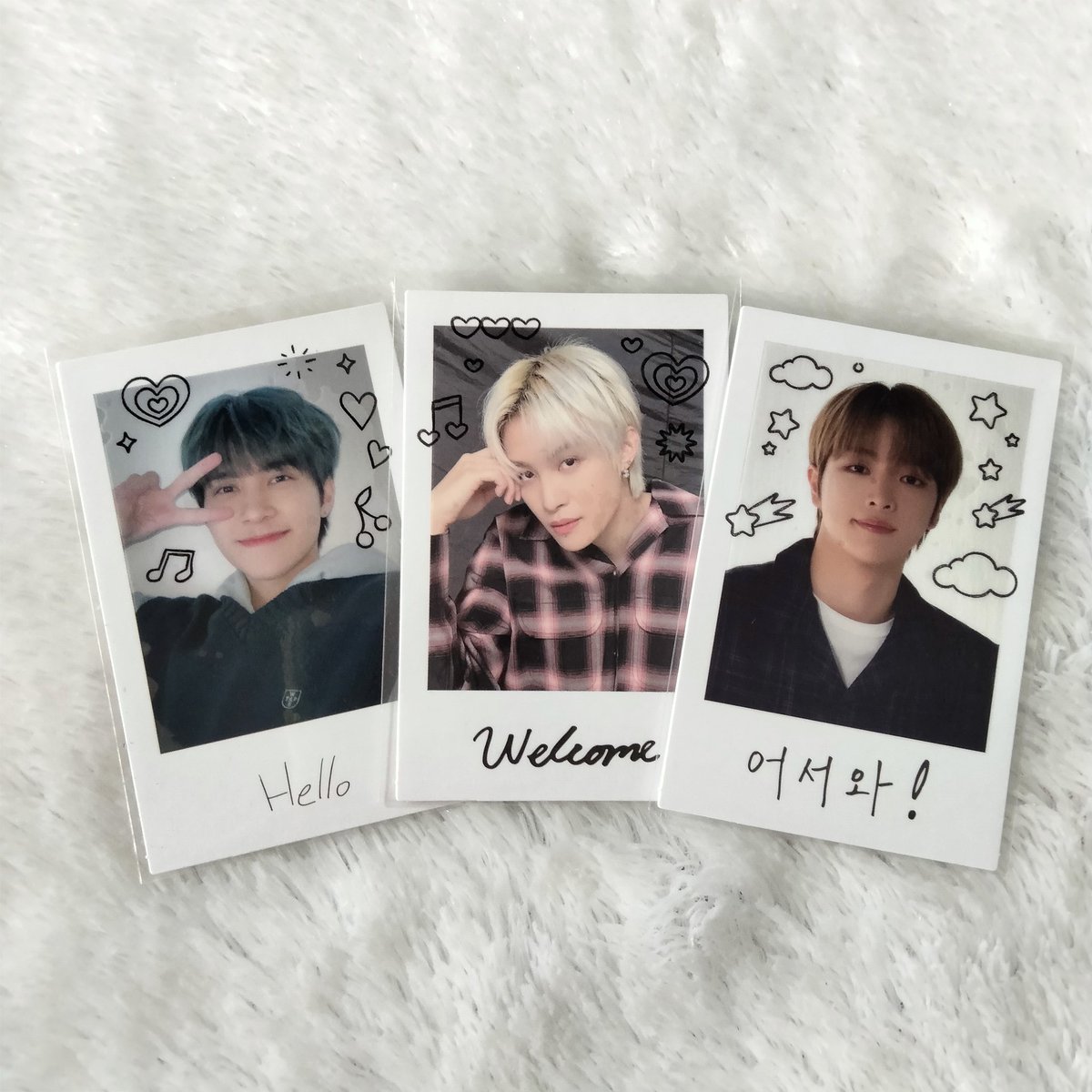 💐MINI GIVEAWAY💐

Haii aku mau giveaway lagi nih untuk 2 pemenang :
- album dream()scape unsealed no pc + pc chenle *ada damage
- 3 polaroid nct home

Rules : 
• rt likes tweet ini
• rep mau yang mana

📌Close tba
