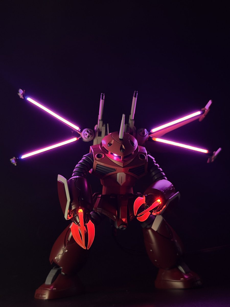 シャア村 tweet media