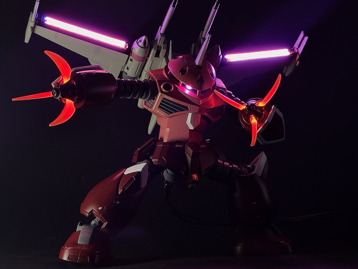 シャア村 tweet media