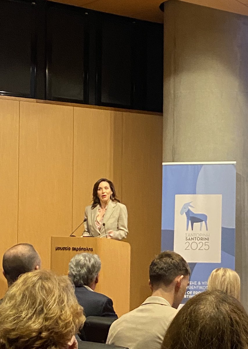 MariaParavantes's tweet image. Greek Tourism Minister Olga Kefalogianni stresses that safeguarding #Santorini heritage and sustainable tourism growth will ensure the island remains a top international tourist destination adding that it is safe and open #Santorini2025 @tovimacom @VisitGreecegr