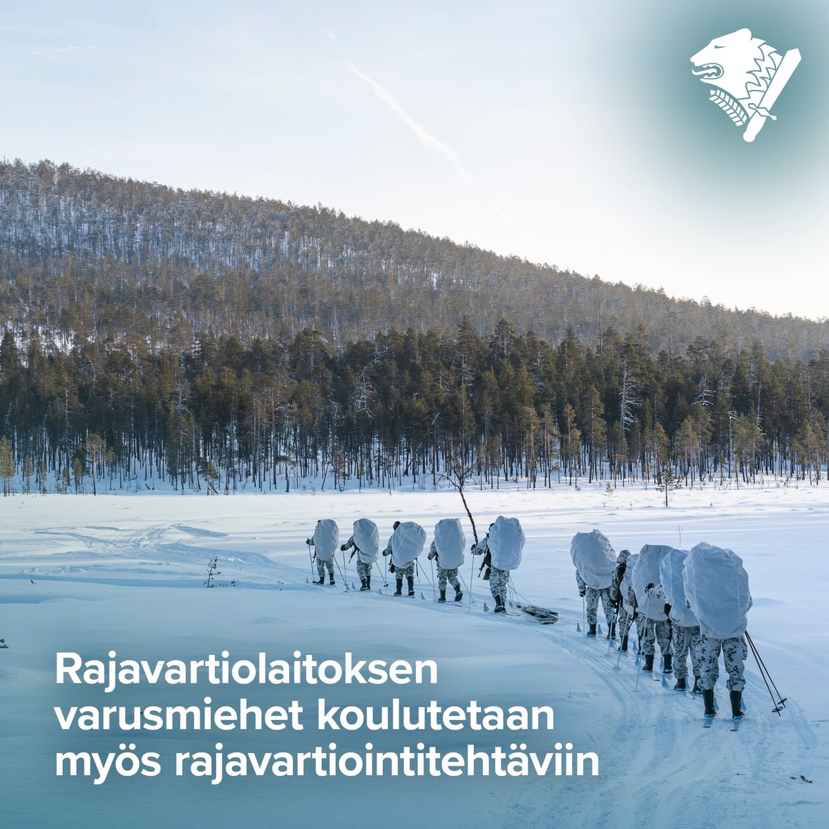 Rajavartiolaitoksen varusmiehet saavat myös rajavartiointikoulutuksen, jonka ansiosta heitä voidaan käyttää rajojen valvonnan tukena kriisiaikana tai tarpeen vaatiessa rauhan aikana. Asevelvollisten käyttämistä Rajavartiolaitoksen tehtävien tukena laajennetaan.
