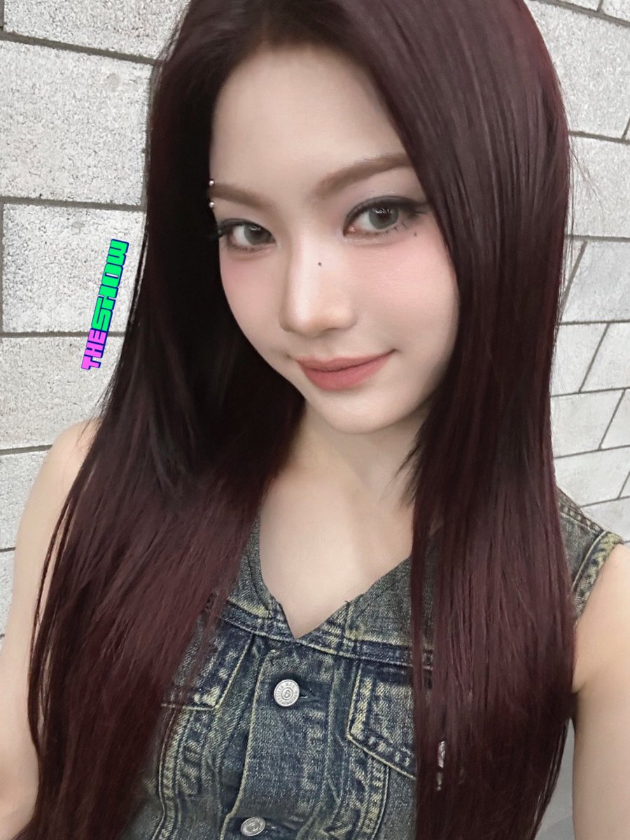 [★373회 더쇼초이스 후보①] 
라푼젤이 제일 좋아하는 2025년 노래 'BEBE'
신나는 리듬은 라푼젤이 사는 탑을 무도회 TOP으로 만들어버려
번아웃 올 때마다 번아웃 댄스로 날려버려
머리 길게 베베 꼬아 탑 밖으로 몰래 나갈 때마다
그렇게 신날 수가 없어
#THESHOW #BEBE #STAYC <a href="/STAYC_official/">STAYC(스테이씨)</a>