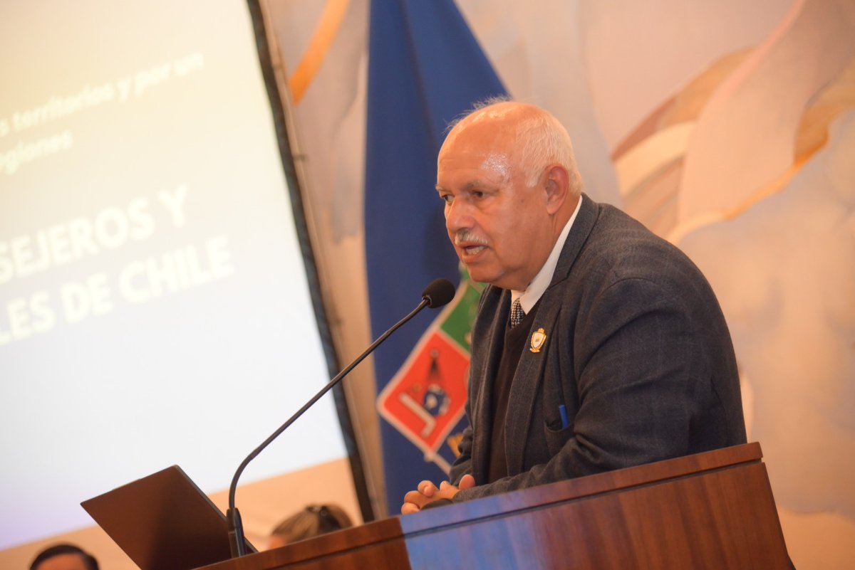 HectorPachecor's tweet photo. El  27, 28 y 29.3.2025 en  Casa Central de @uchile la Asoc. Nacional de Cores @AncoreChile1 realizó su II Encuentro Nacional y Congreso con  Exposiciones de @Senado_Chile @Camara_cl @DipresChile @Agorechi entre otros y termino con Proclamación  nueva Directiva,Lista Única #Ancore https://t.co/BxnolsOTGO