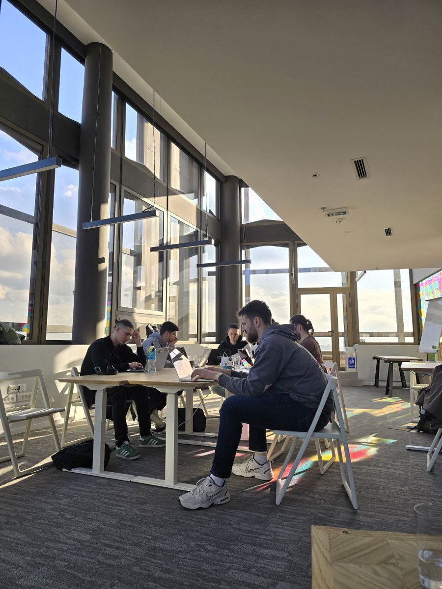 ethbelgrade's tweet image. The first cohort of the Web3 Security Academy has successfully wrapped up. ✨

A new generation of security experts is on the way -- huge thanks to everyone who enrolled, and big up to ser @bl4ckb1rd71 for being a great mentor. 🙌

New announcements from ETH Belgrade University…