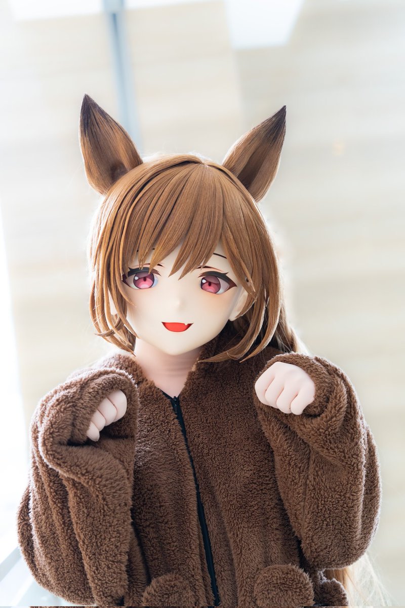 小狗在等好心人用蜜饼把她领回家哦～
📸<a href="/XiaoLu_cecilia/">这里是🦌</a>
#kigurumi #小刻