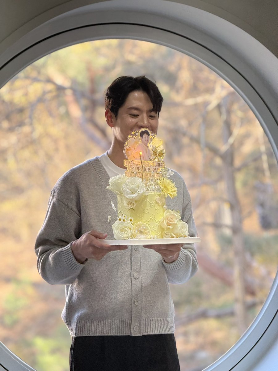 Suinn92_fan's tweet photo. #문수인 #Happy_Suin_day #MOON_SUIN #moonsuin #moonsuinn
#인사이드 #마이드 #너는우리의봄 #INSIDE #MIDE
문수인 배우의 생일을 진심으로 축하합니다.
수인이는 마이드의 봄💛 이번에도 서로의 따스한 봄이 될 수 있어서 감사했습니다🫶🏻 https://t.co/dIGrytW8V2