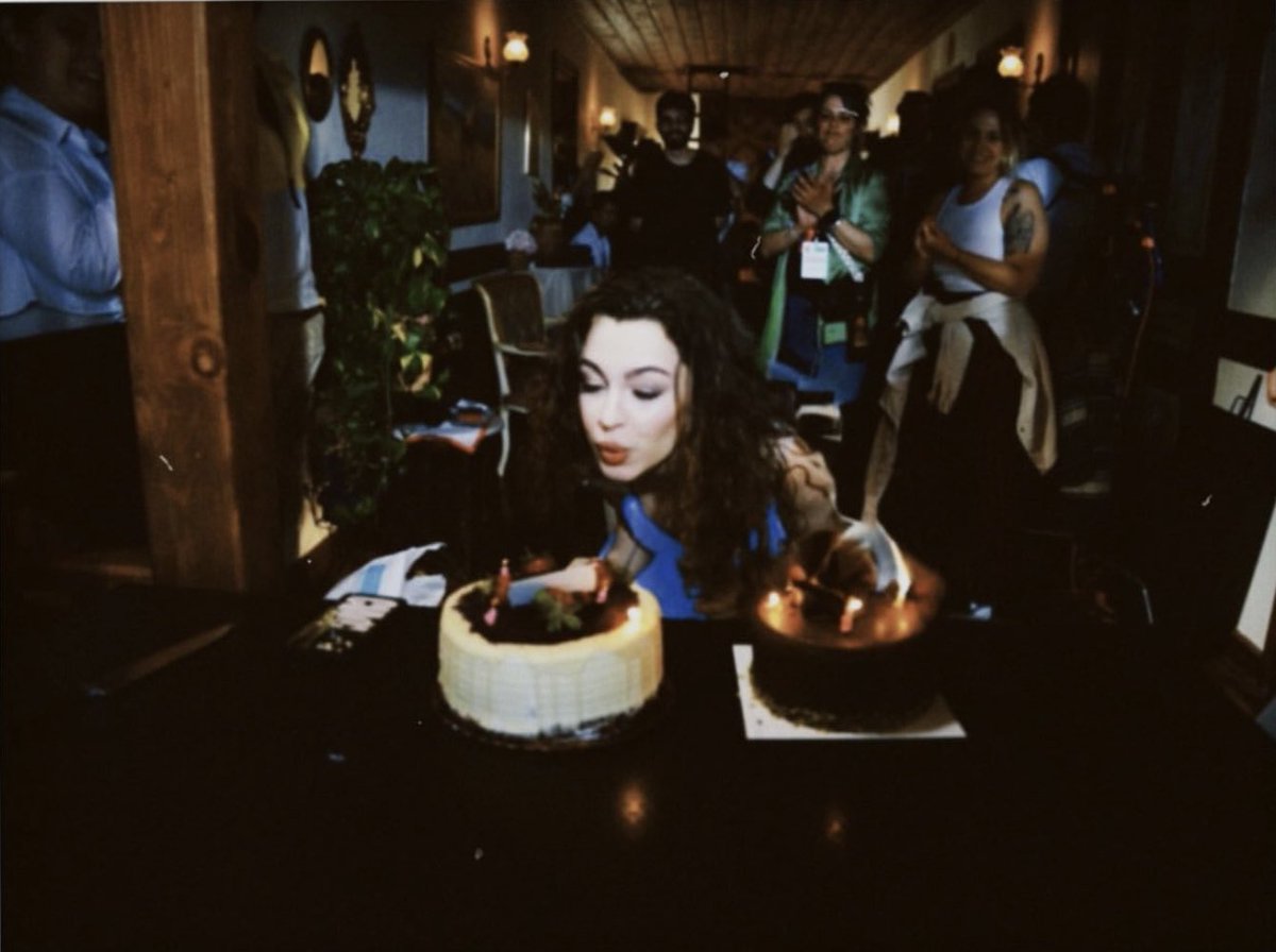 as_dor_'s tweet photo. I’m not 19 anymore!🎉🎂 https://t.co/HKvBelomIt